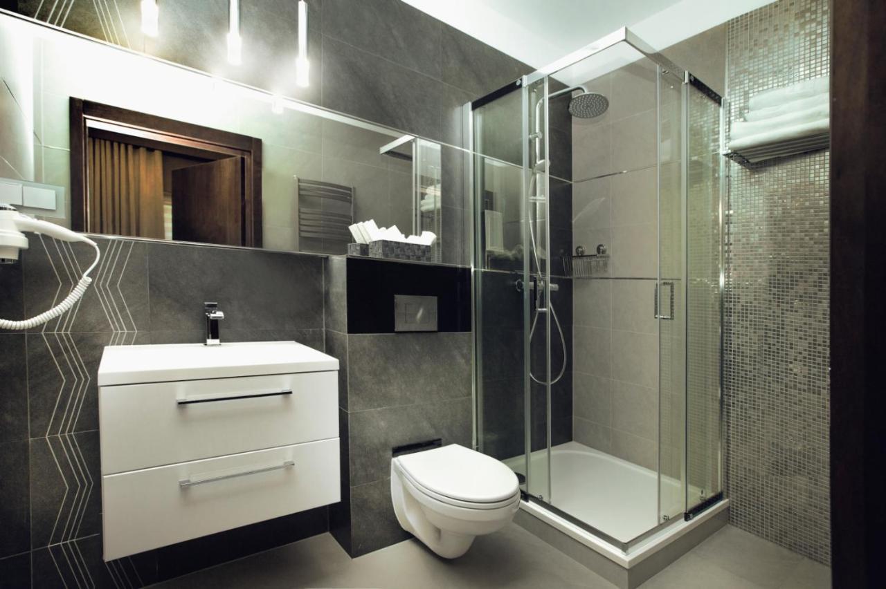 Hotel Inter Bielany Wrocławskie Eksteriør billede